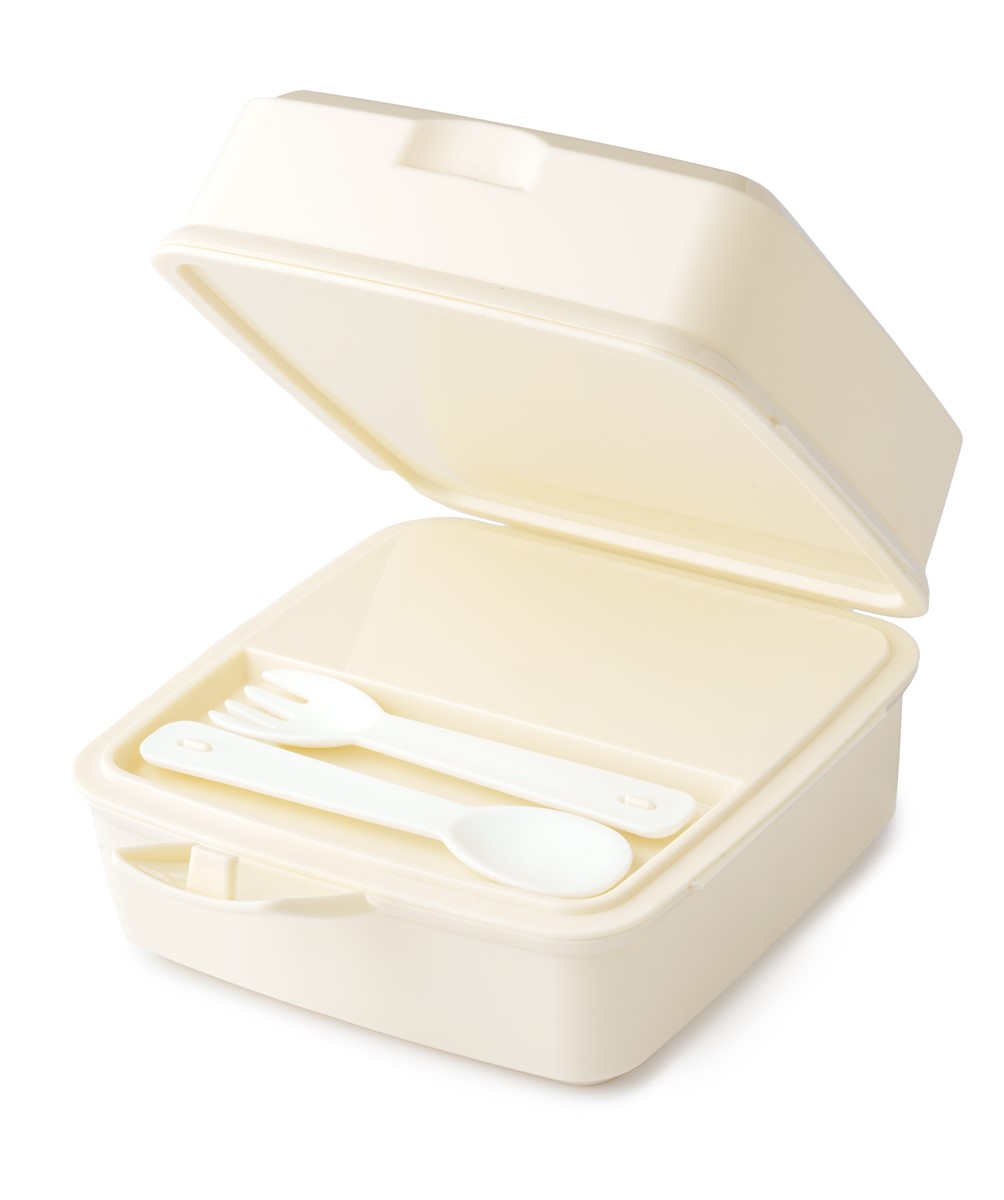 jaunissement sur des éléments en plastique blanc
